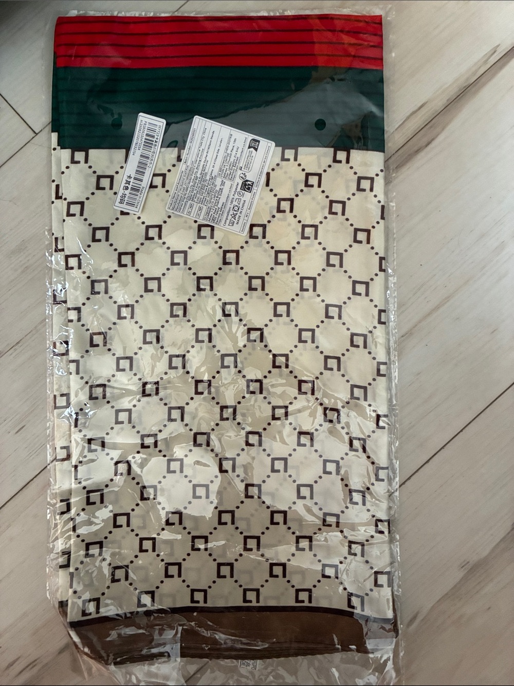 Silky Like Geometric Pattern Headscarf in Khaki and Brown nwt - Picture 5 of 5